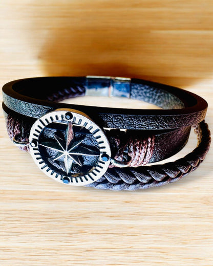 Armbånd "Compass Adventure" - mulighet for personlig tilpasning med gravering til gave, 2 fargevarianter å velge mellom