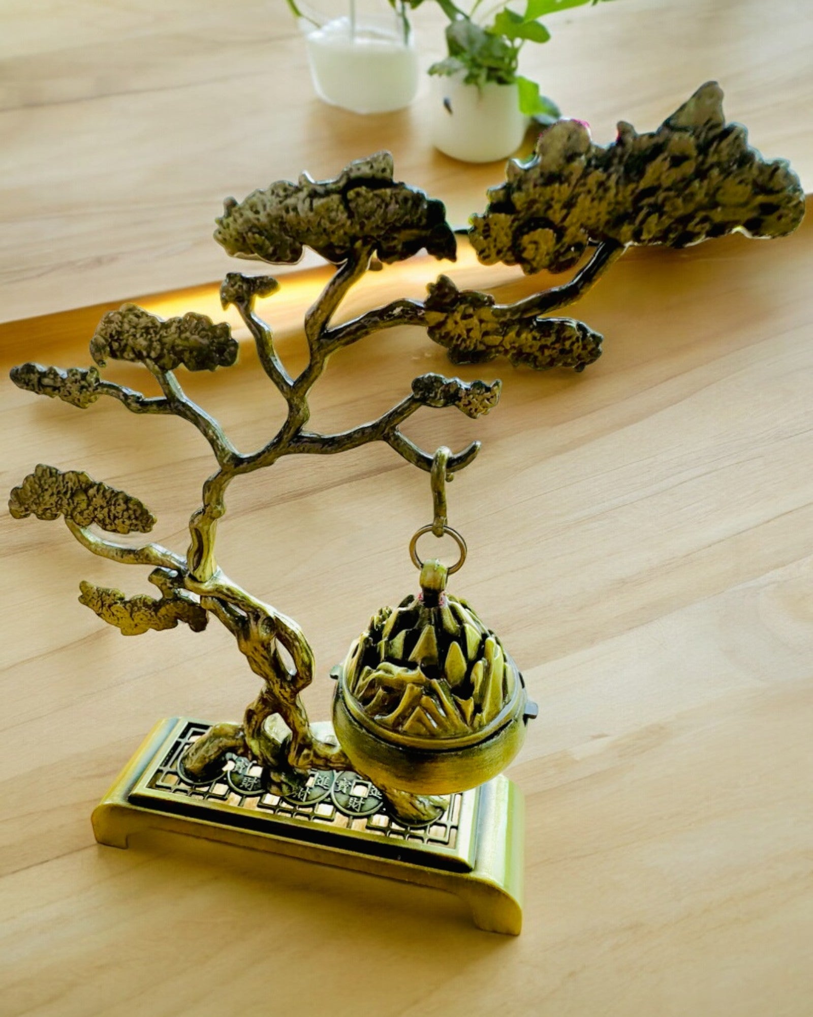 Elegant Metallisk Røkelseholder Bonsai - mulighet for personlig tilpasning med gravering som gave