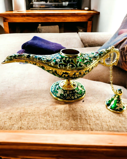 Magisk Aladdin-lampe med gravering - Mørkegrønn variant, flettet med gull