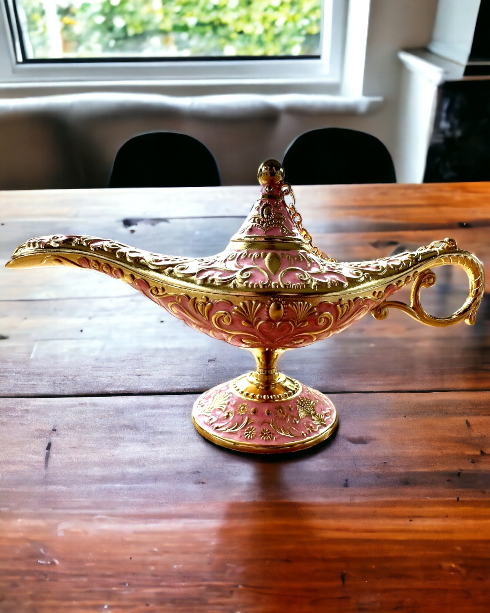 Magisk Aladdin-lampe med gravering - Rosa variant, flettet med gull