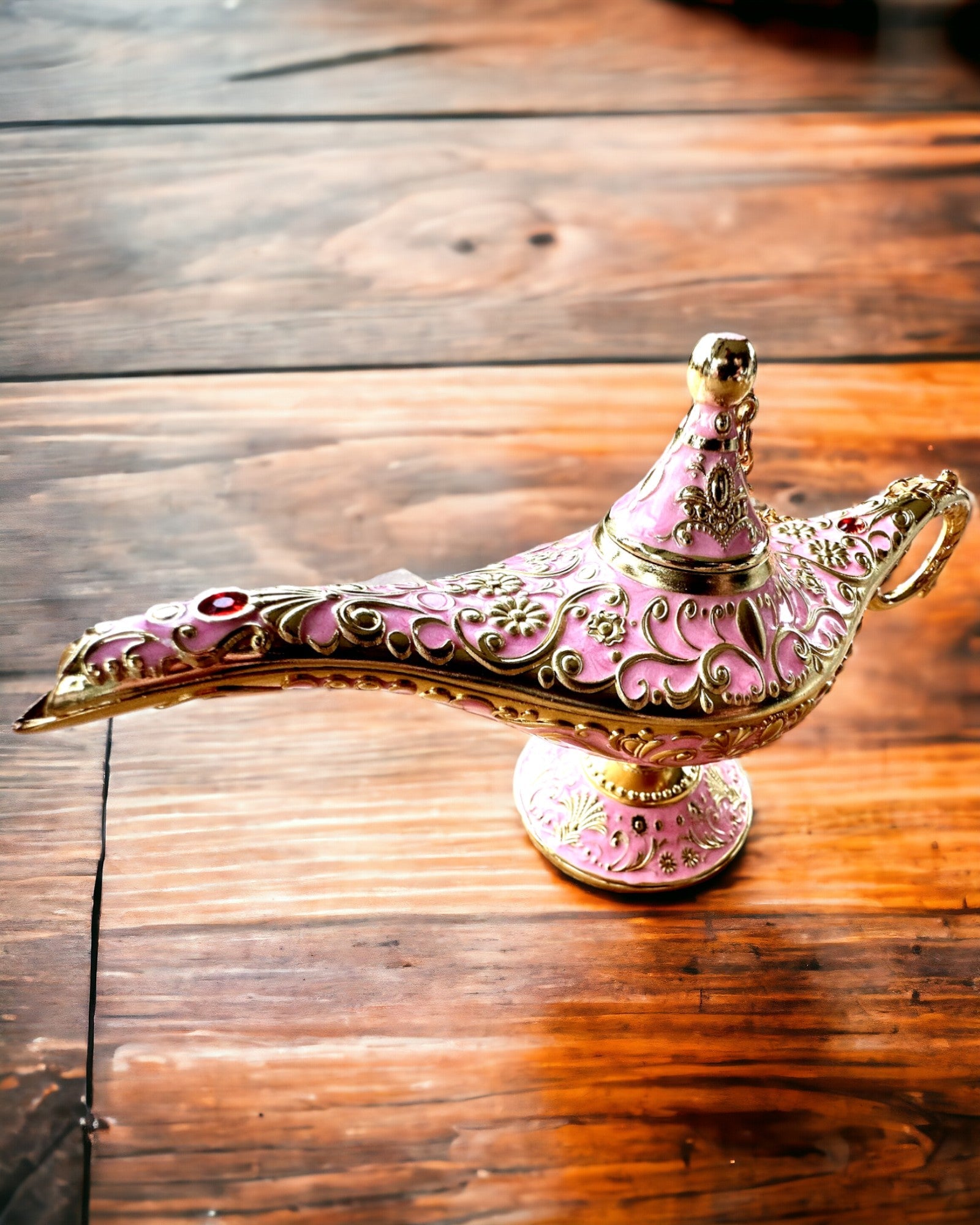 Magisk Aladdin-lampe med gravering - Rosa variant, flettet med gull